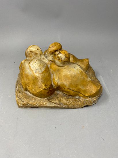 null FALVELLY, three carved ducks in stone
10 x 16 x 20 cm
In used condition