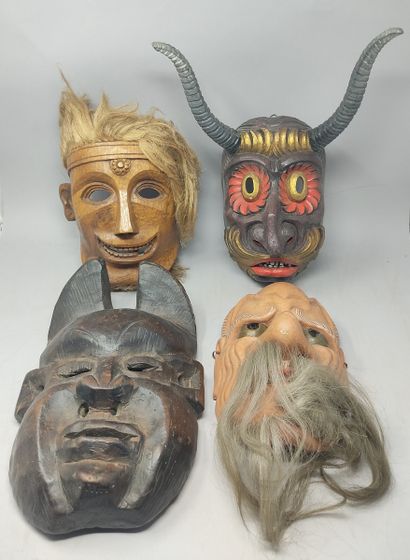 null Lot de six masques 
Afrique, Asie et Océanie
Bois sculpté, certains polychr...