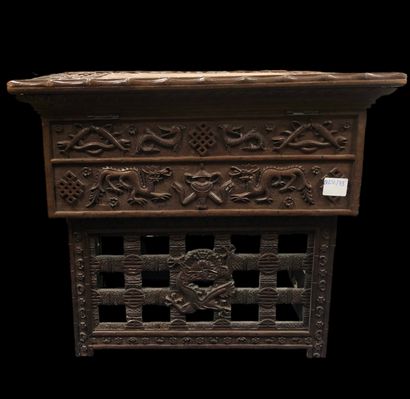 null Rectangular coffee table in wood richly carved with animals, flowers and geometric...