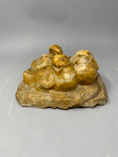 null FALVELLY, three carved ducks in stone
10 x 16 x 20 cm
In used condition