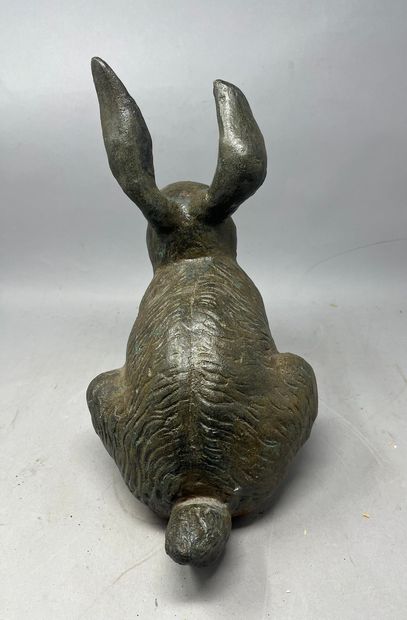 null Cast iron rabbit. 
H.35 - L.19 - P.28