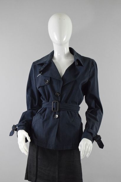 null MARELLA 

Short blue trench coat, two central buttons and belt. 
Slight wear....