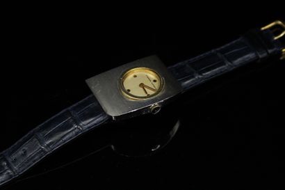 null PIERRE CARDIN

Rare and amusing geometrical watch in steel and gilded metal,...