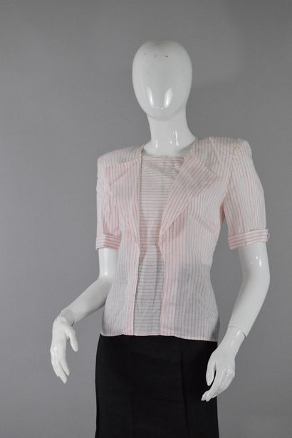 null EMMANUELLE KHANH

White short-sleeved blouse with pink stripes. 
Ruffles on...