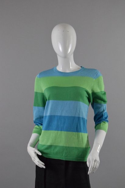 null LAUREN RALPH LAUREN, RALPH LAUREN

Lot composed of a sweater with green stripes,...