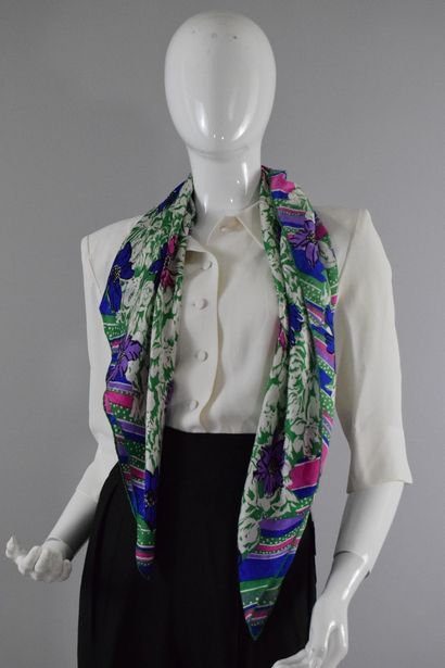 null EMMANUEL UNGARO

Green silk square with blue and purple floral print and white...