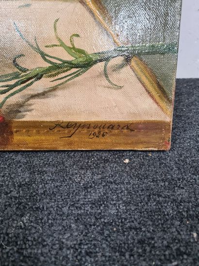 null RAYNOUARD (XIX-XX)
Nature morte au vase de roses, 1926
Huile sur toile signée...