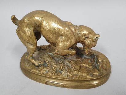 null TRODOUX Henri Emile Adrien (XIX)
Bouledogue et rat 
Bronze à patine doré, sur...
