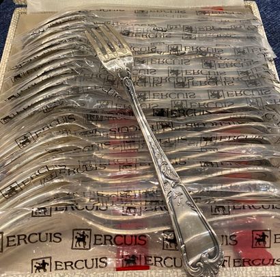 ERCUIS 
Set of silver plated metal cutlery...