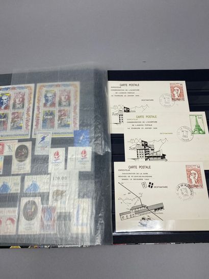 null 3 albums timbres France, majoritairement neufs, début de collection dont Philatec...