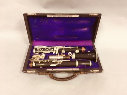 A Barbier clarinet in Paris, with case.
...