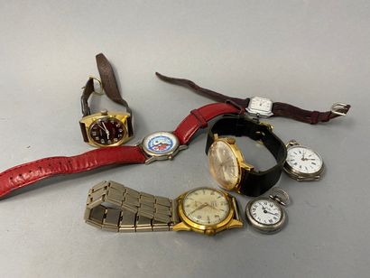 Lot de 5 montres de poignet dont marques Jaz, Duke, Thales, Majic et deux de col...
