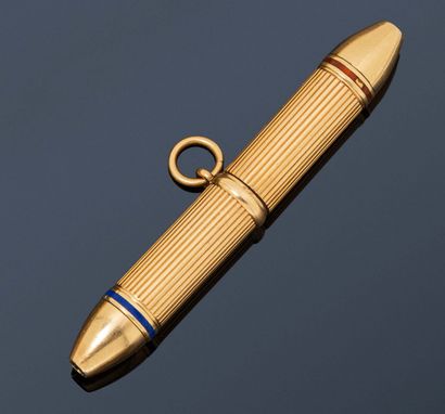 null Double mechanical pencil in 18K (750) gold, surrounded by enamelled nets. 
French...