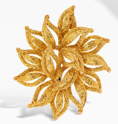 null Jewel box by Madame Z, Greece.
18K (750) gold textured brooch-pendant composed...