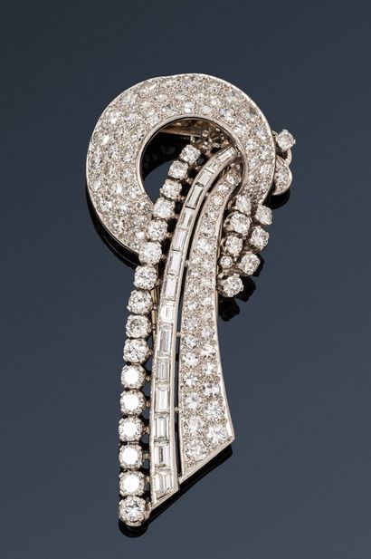 null Case of Madame Z, Greece.
Platinum and 18K (750) white gold clip brooch with...