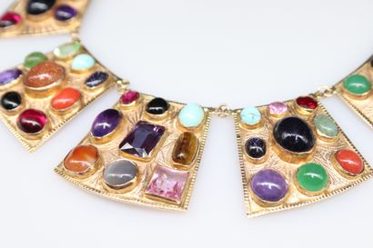 null Necklace of geometrical plates in 9K gold (375) set with glass paste cabochons...