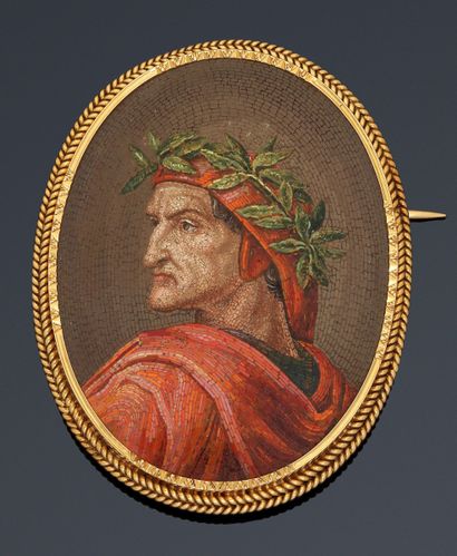 null Broche en or 18K (750), ornée d’une micromosaïque polychrome représentant Dante....