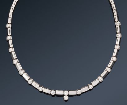 null Necklace in 18K (750) white gold, articulated with small domed quadrangular...