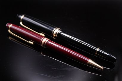 null MONTBLANC

Un stylo à plume noir et plaqué or modèle "Meisterstuck" avec plume...