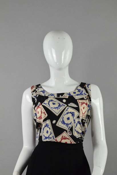 null CHANEL Boutique
1995 Probably Fall/Winter

Sleeveless silk top with playing...