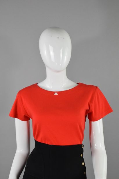 null COURREGES 

Red short sleeve top with boat neckline and front logo. 
Slight...