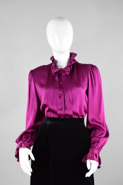 null JEAN LOUIS SCHERRER 

Purple silk blouse with gathered collar and pretty ribbon....