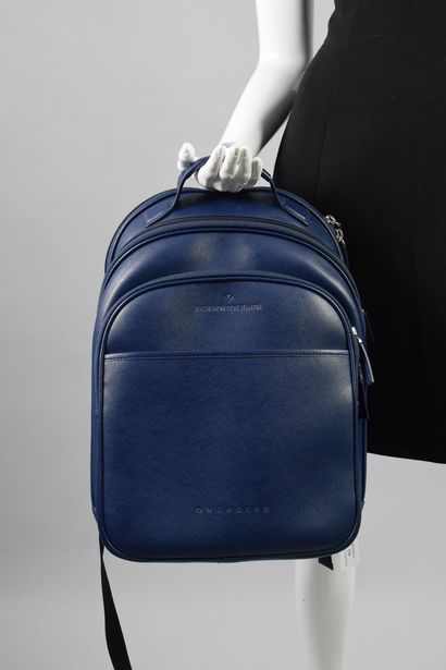 null VACHERON CONSTANTIN

Overseas" backpack in blue saffiano leather with two large...
