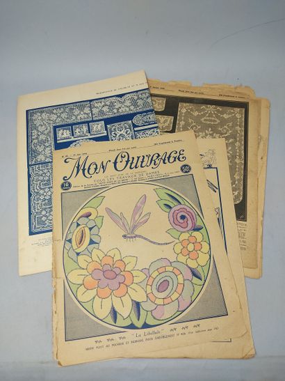 null 2 drawing pockets with various engravings, reproductions and lot of papers on...