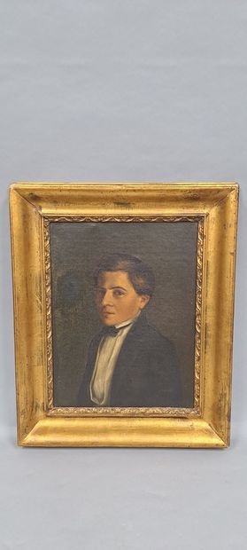 null Ecole française du milieu du XIXème siècle
Portrait de jeune homme en costume...