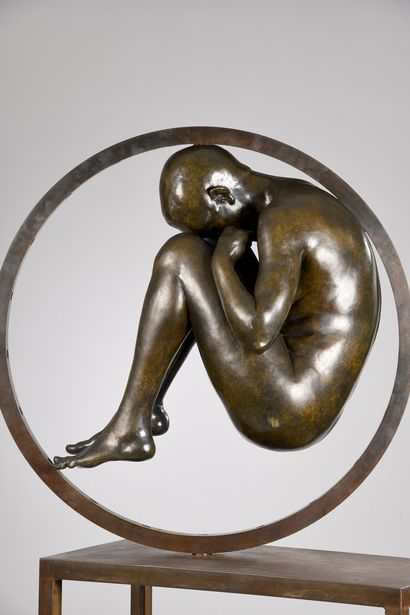 null CORDA Mauro, born in 1960
Large embryo
bipartite sculpture in bronze with brown-green...