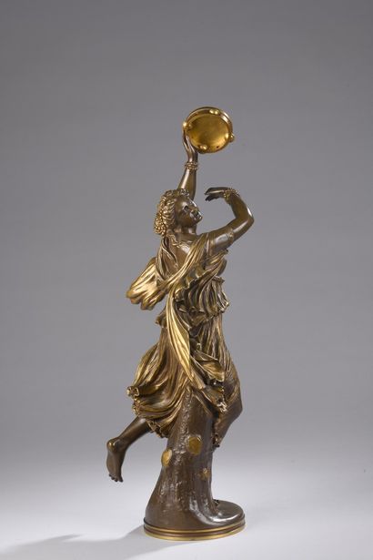 null CLÉSINGER Jean-Baptiste, 1814-1883
Zingara
bronze à patines médaille et dorée...