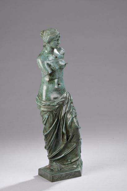 null DALI Salvador, 1904-1989
Venus aux tiroirs
bronze à patine à l’antique, exemplaire...