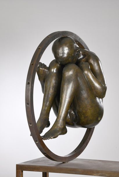 null CORDA Mauro, born in 1960
Large embryo
bipartite sculpture in bronze with brown-green...