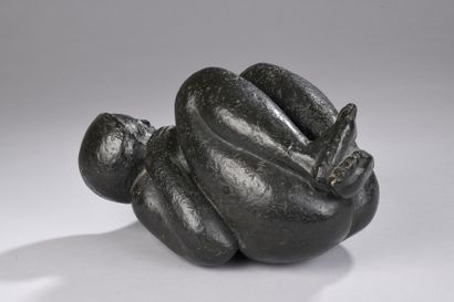 null VOLTI Antonucci, 1915-1989
The little Japanese girl
bronze with black patina...