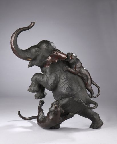 null JAPAN, circa 1900. 
Important group in bronze with brown patina, partially engraved...