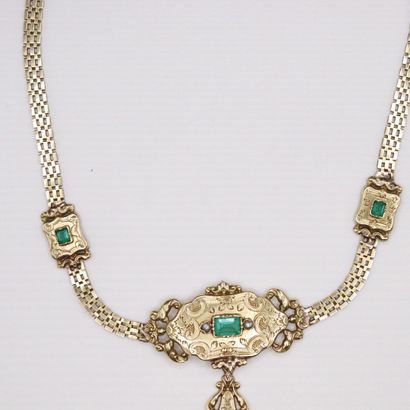 null Necklace in 18k yellow gold (750) holding plates with chased decoration decorated...