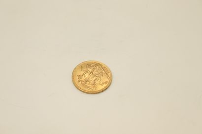 null Gold coin Souverain Georges V (1913)
Weight : 7.9 g.