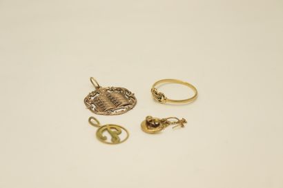 null Lot of yellow and pink gold (18k and 9k) including debris, ring and pendants...