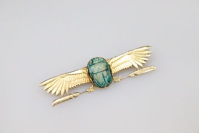 null Brooch in 18K (750) yellow gold. 
Gross weight. : 5.58g