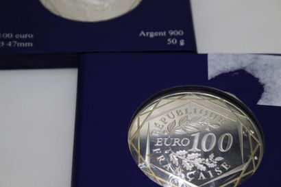 null PARIS MINT
Lot of 4 silver coins from the Monnaie de Paris including : 
- two...
