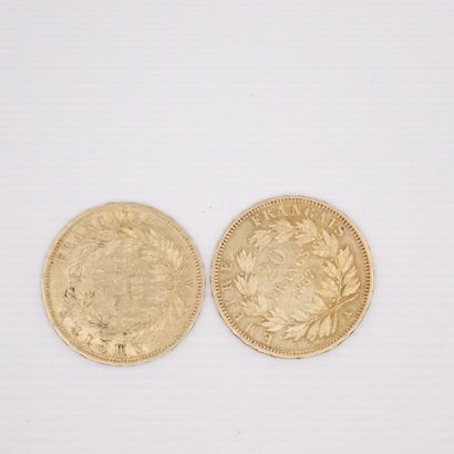 null Lot de deux pièces en or de 20 francs Napoléon III tête nue. (1857 A x 2)
TTB...