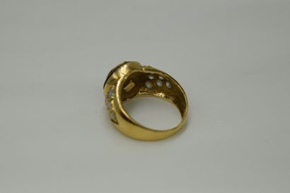 null AC
Ring with faun head in 18K (750) yellow gold with white stones.
Finger size:...