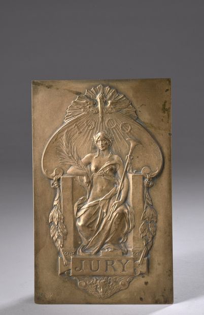null BOTTÉE Louis Alexandre, 1852-1940,
Jury of 1900,
plate with decoration in bas-relief...
