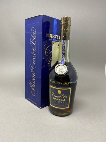 null 1 bottle COGNAC "Cordon Bleu", Martell (in case)