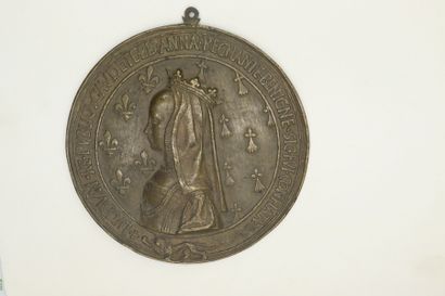 null BRETAGNE - Anne Duchesse et Reine
Médaille uniface de fonte moderne, du passage...