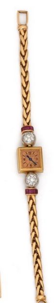 null Madame X's case, Greece.
JAEGER LECOULTRE 
Circa 1950
N° 32690
Ladies' wristwatch...