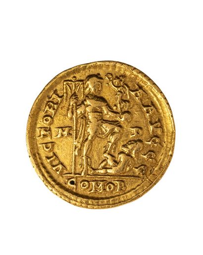 null ROMAN EMPIRE - Honorius (395 - 402)
Solidus struck in Milan 
C. 44 Ric 1206
...
