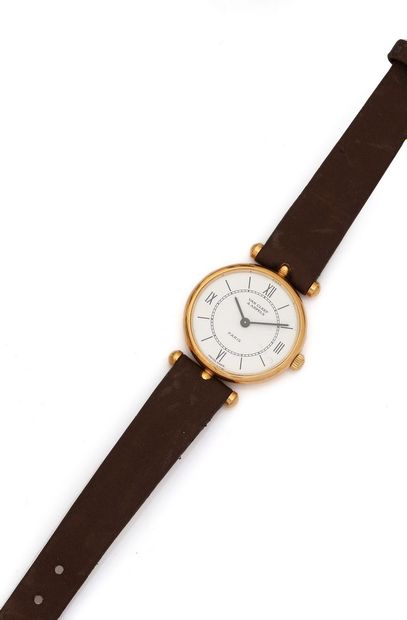 null VAN CLEEF & ARPELS 
Ref 34722
N° 18601
Ladies' wristwatch in 18k (750) yellow...