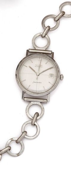 null OMEGA Seamaster 
Circa 1960
Men's stainless steel wristwatch, white dial, applied...