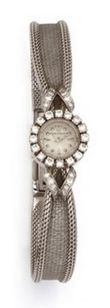 null JAEGER LECOULTRE 
Circa 1960
N° 149817
Ladies' wristwatch in 18k (750) white...